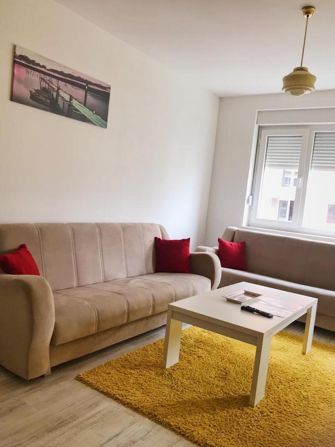 Ferienwohnung Blini Complex Pristina Exterior foto