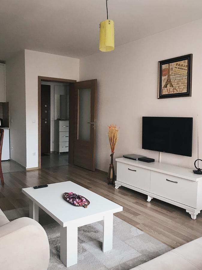 Ferienwohnung Blini Complex Pristina Exterior foto